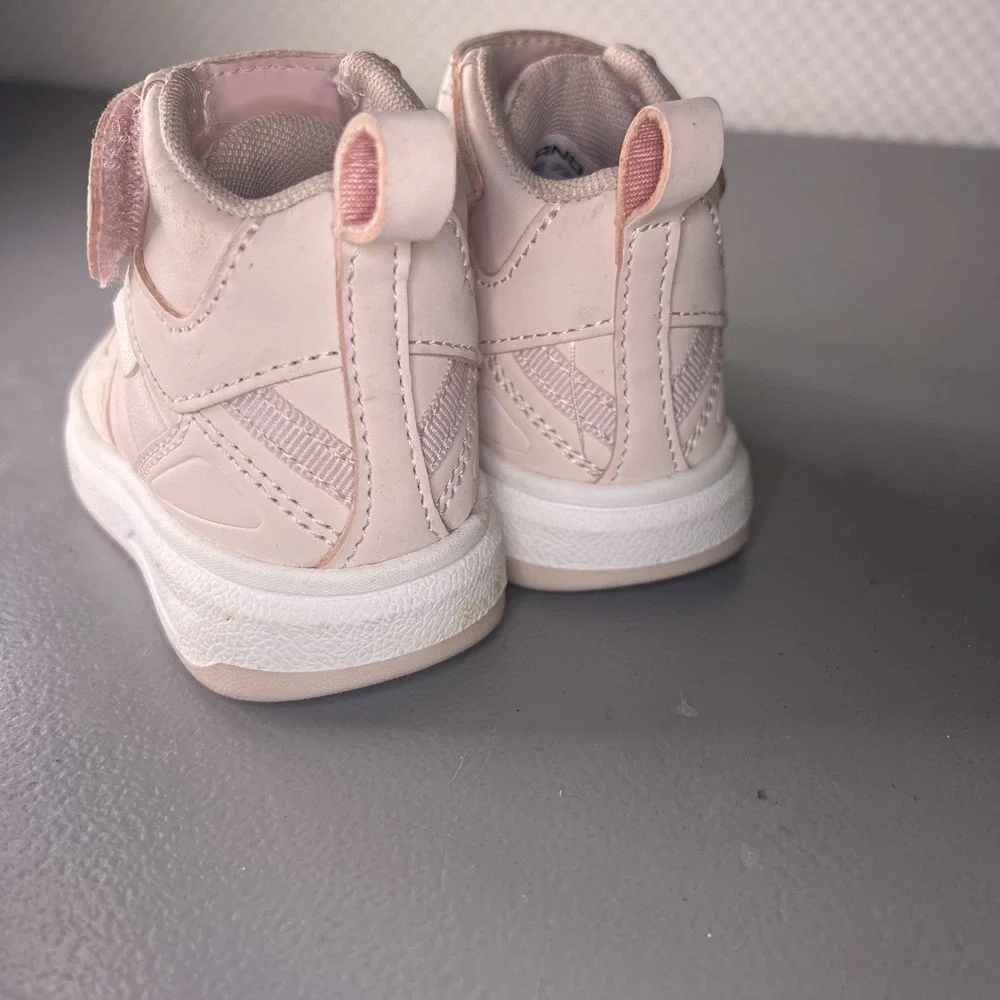 And1 Toddler Girl Pink High top‎ Tennis Shoes Size 5